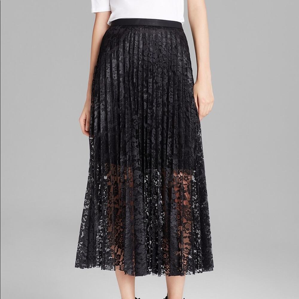 🛍HP🛍 Free People Black Pleated Maxi Lace Skirt